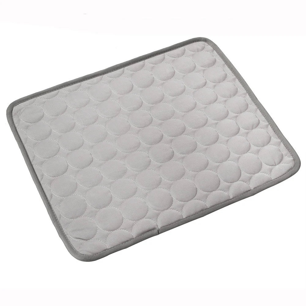 Ultimate Cooling Ice Silk Pet Bed for Dogs and Cats - The Perfect Summer Oasis for Your Furry Friends